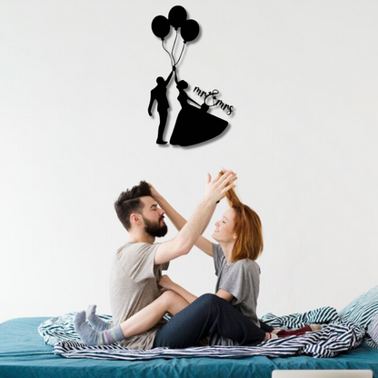 لوحة فنية جدارية معدنية بعنوان "متزوجون حديثًا"