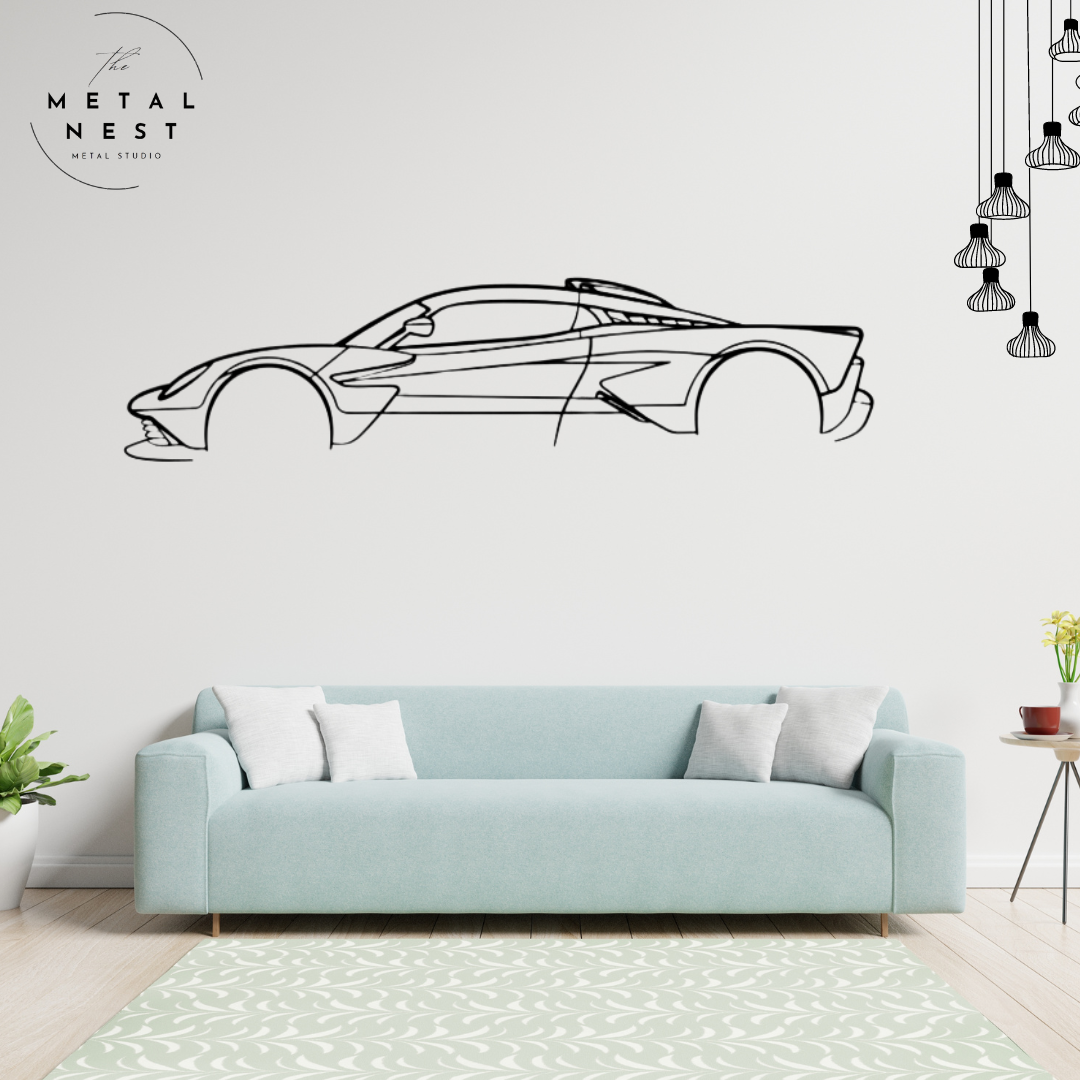 استون مارتن فالهالا